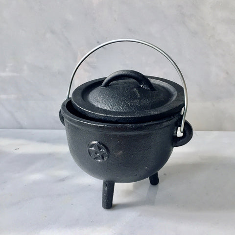 Medium Cast Iron Cauldron Wonderworks